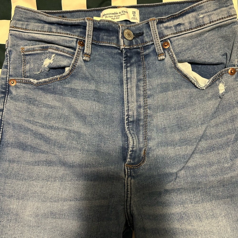 Abercrombie and finch high rise jeans